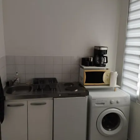 Studio Charmant Canape Lit Netflix Ligue1 Wifi Apartament Hawr